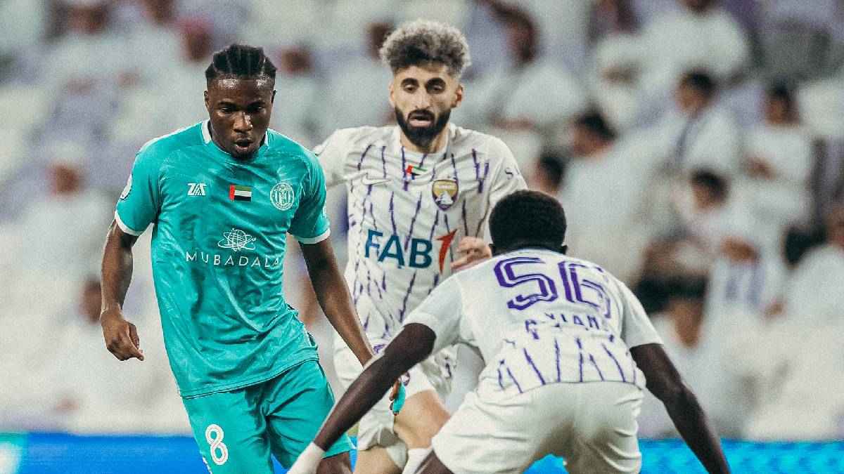 الاتحاد الإماراتي يعلن إيقاف حكام مباراة العين والجزيرة