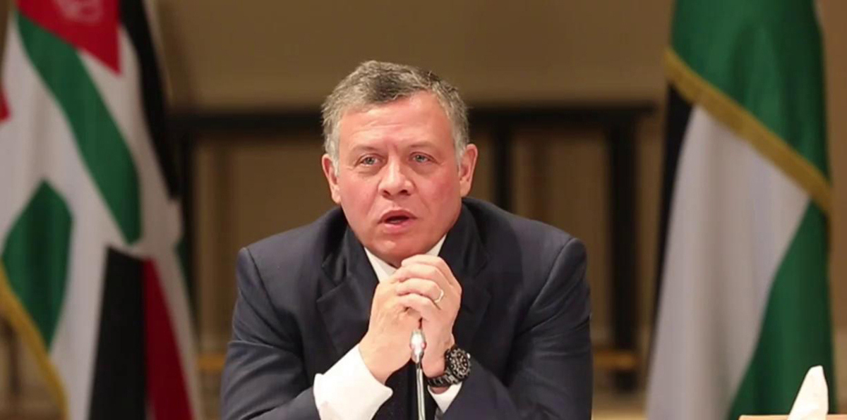 القصة الكاملة لأسباب إقالة العاهل الأردني مستشارًا في ديوانه الملكي (فيديو وصور)