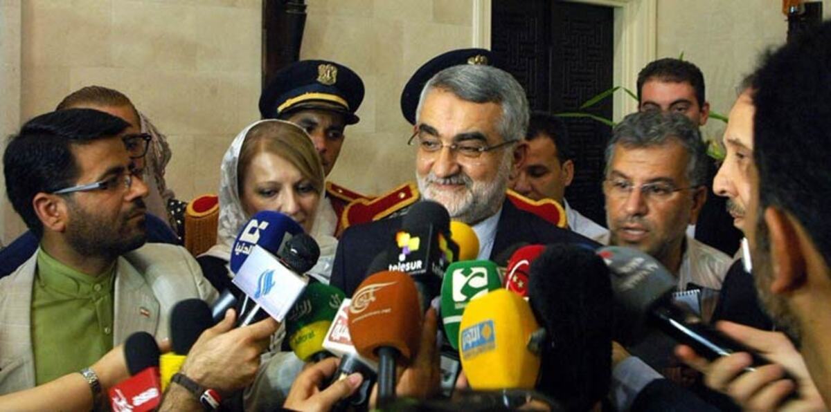 بروجردي في بيروت.. هل تعطي طهران الضوء الأخضر لحزب الله لملء الشغور الرئاسي؟