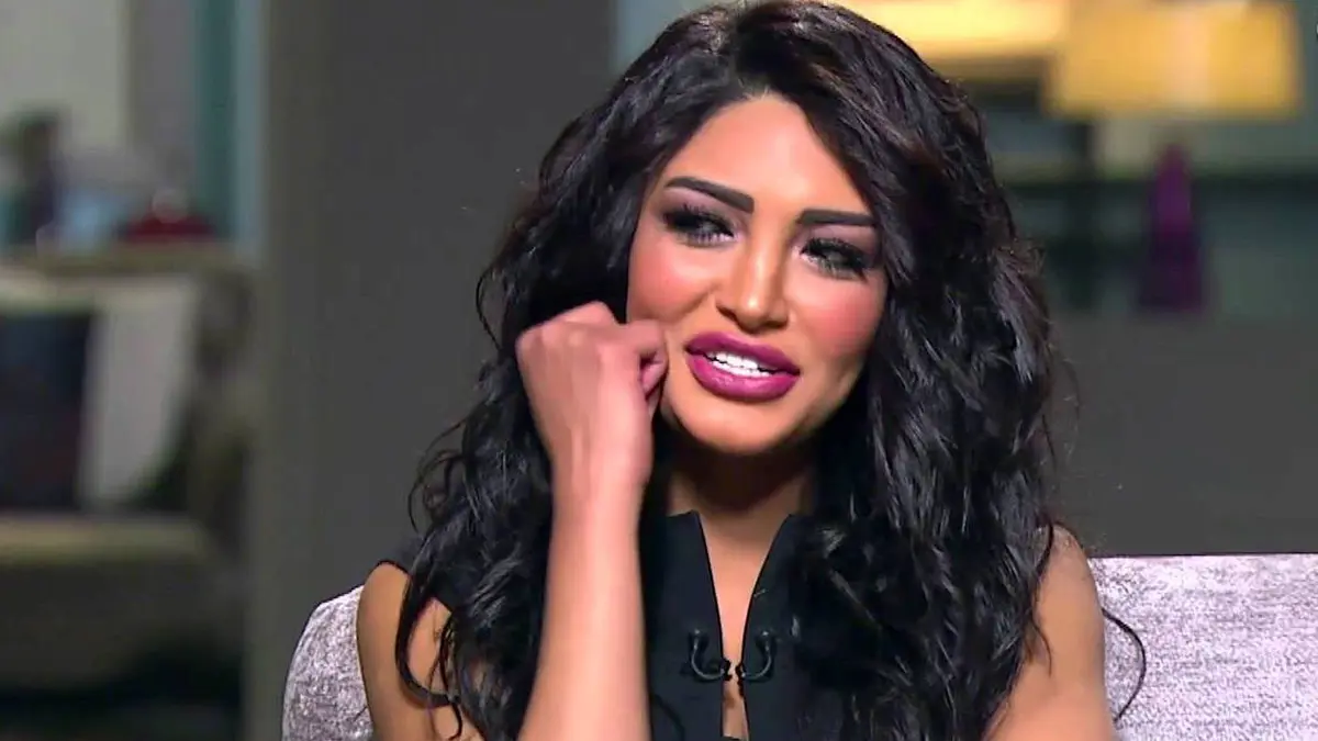 الإعلامية سالي عبدالسلام تكشف تفاصيل احتجازها في مطار بيروت‎ 