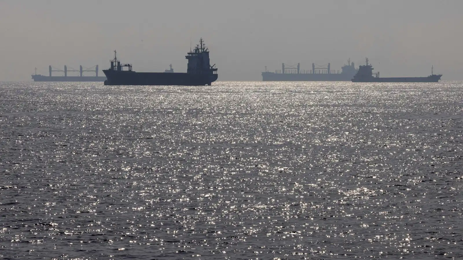 طوربيدات بوتين تواجه "طفل الماء" الأوكراني.. البحر الأسود على حافة مواجهة نووية