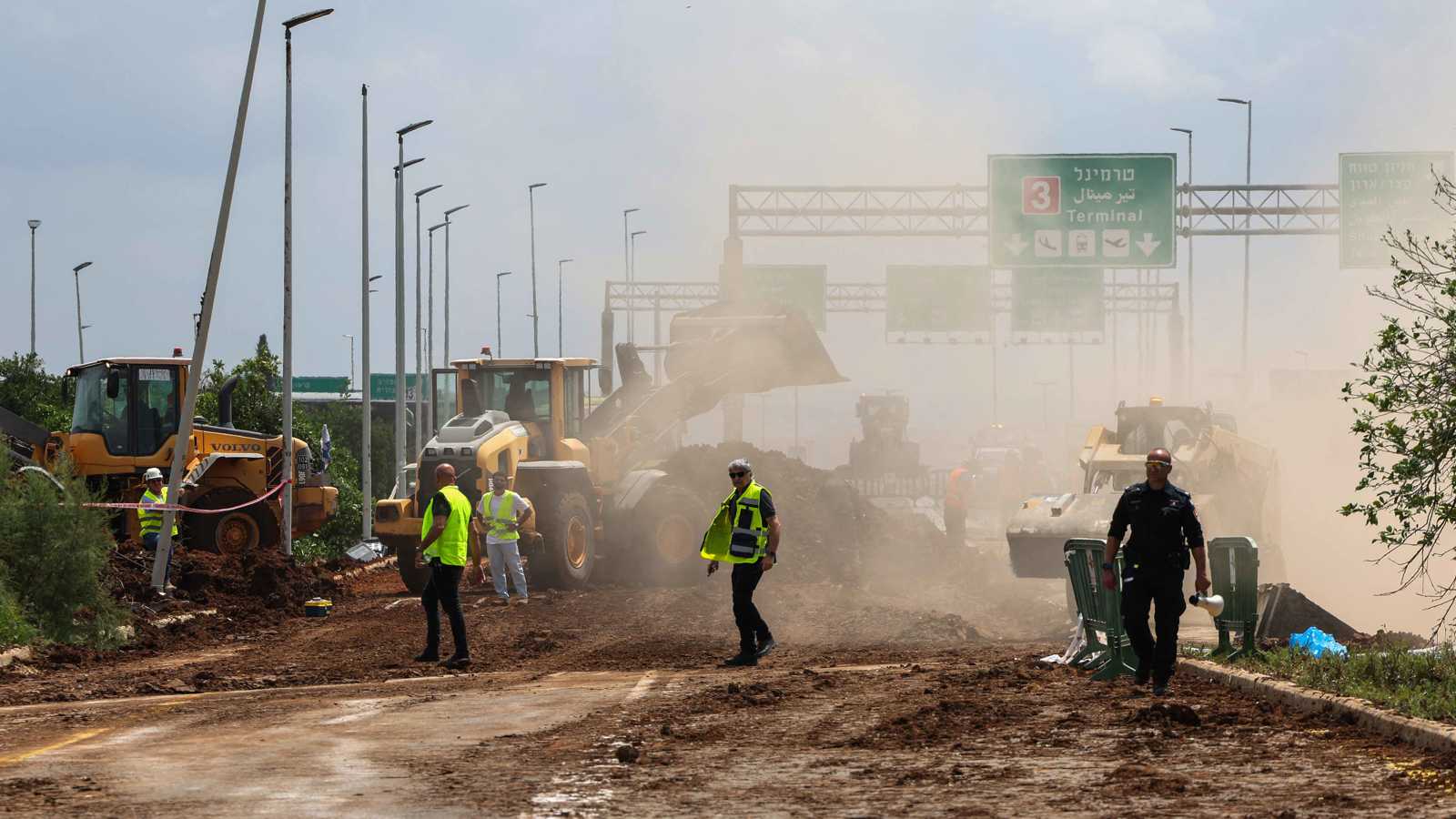 الحوثيون يعلنون استهداف مطار بن غوريون بصاروخ فرط صوتي