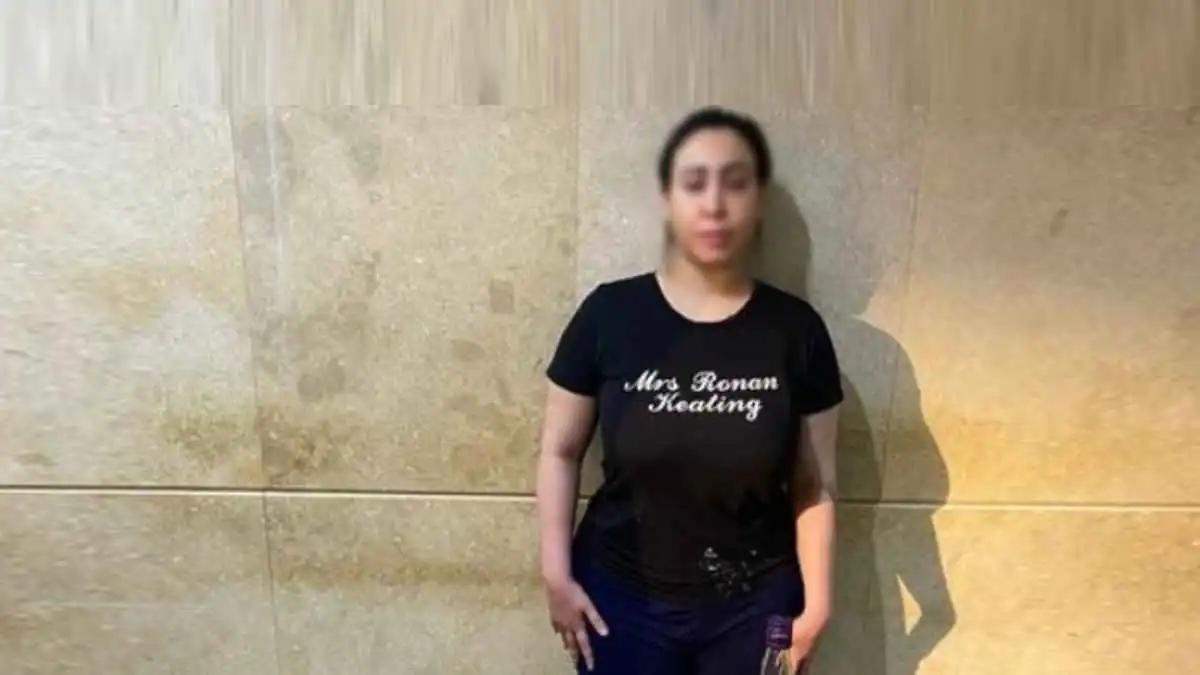 ترقص "شبه عارية".. نشر نتائج التحقيق مع "بوسي الأسد"