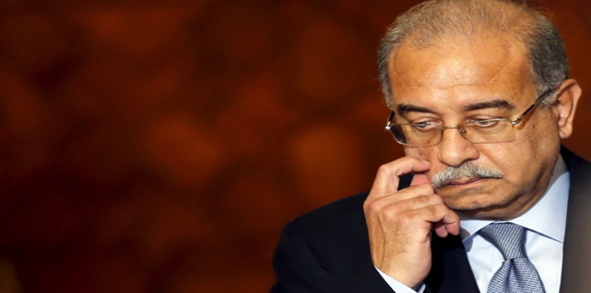 رئيس الوزراء المصري يخشى المادة 127 من الدستور بسبب قرض صندوق النقد