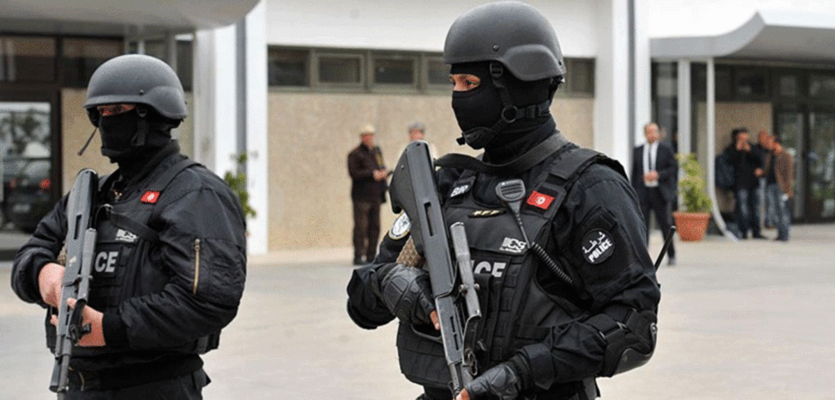 مقتل متشدد وآخر يفجر نفسه في "سيدي بوزيد" التونسية (صورة وفيديو)