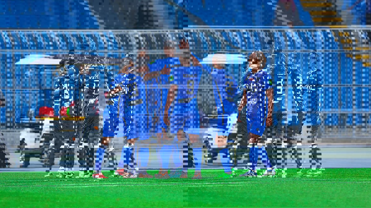 وليد الفراج يثير جدلا بالحديث عن "العفو الرياضي العام" لنادي الهلال