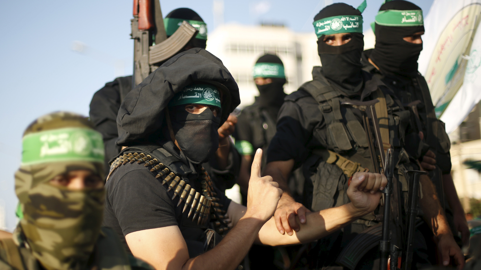 محللون: حماس تنتهج "خيارات انتحارية" بقتل الرهائن وستدفع ثمناً باهظاً