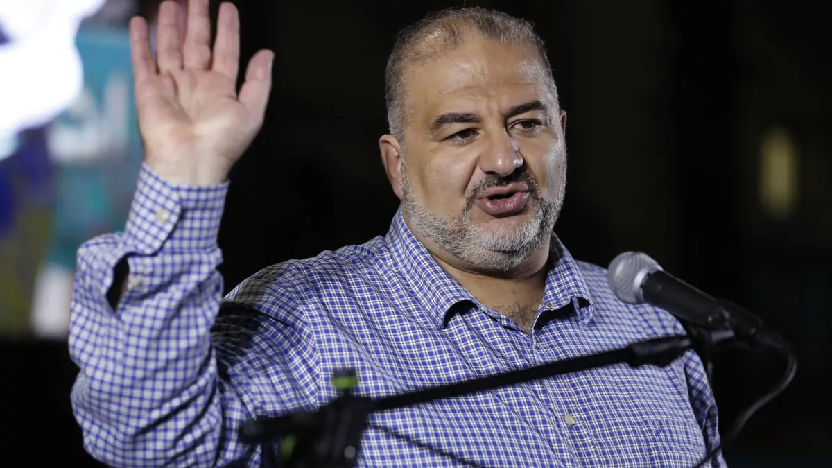 القائمة العربية تجدد دعمها لحكومة بينيت وتمنحها "فرصة جديدة"