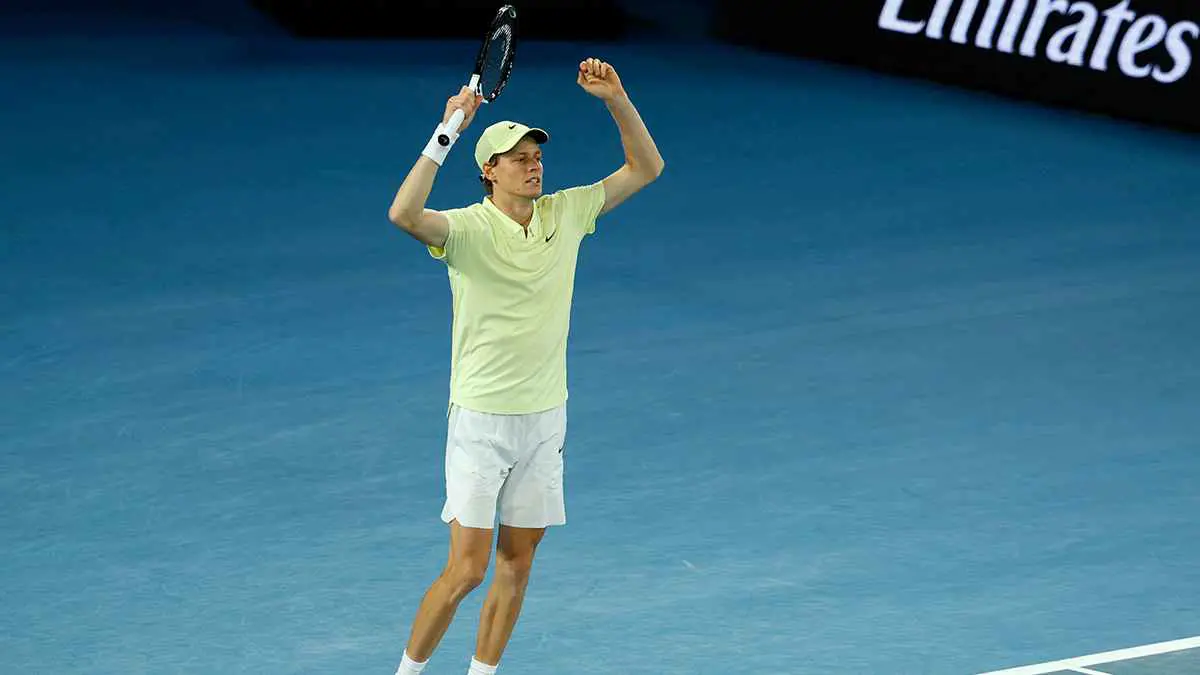 سينر يسحق زفيريف ليحتفظ بلقب أستراليا المفتوحة