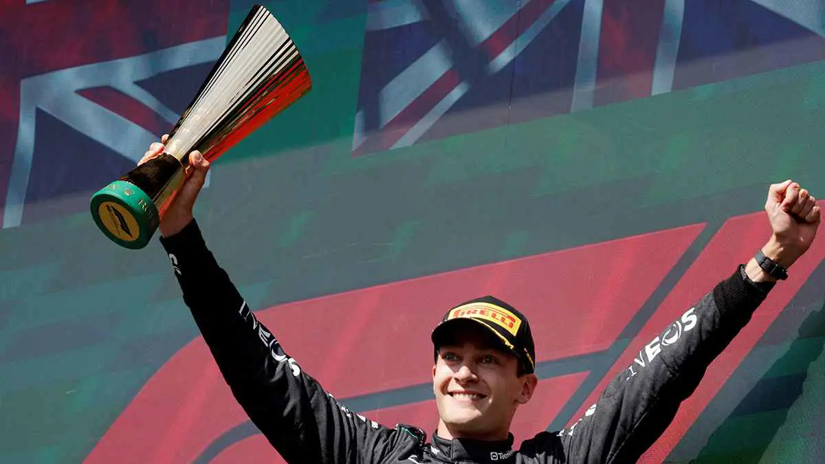 جورج راسل مستعد لـ"كل شيء" مع عودته إلى مسرح انتصاره الأول في فورمولا 1