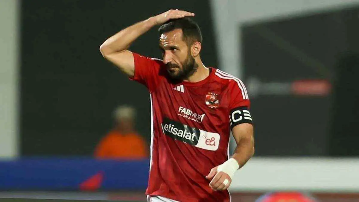 عيب.. عدلي القيعي يحسم مستقبل علي معلول مع الأهلي