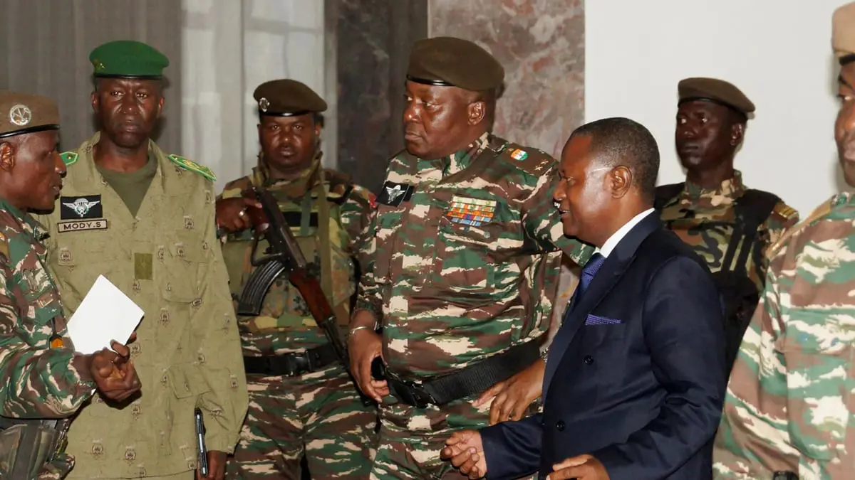 الأمن.. ذريعة انقلابيي الساحل الأفريقي لتأجيل الانتخابات