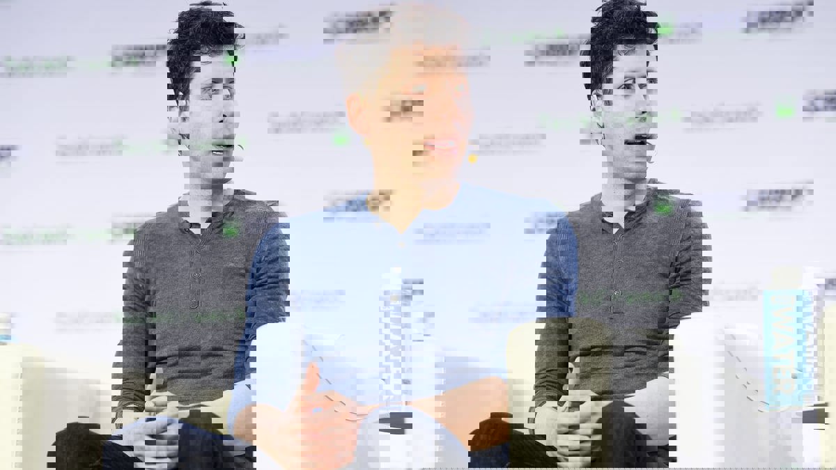 "أوبن إيه آي" تعلن عودة سام ألتمان إلى منصبه