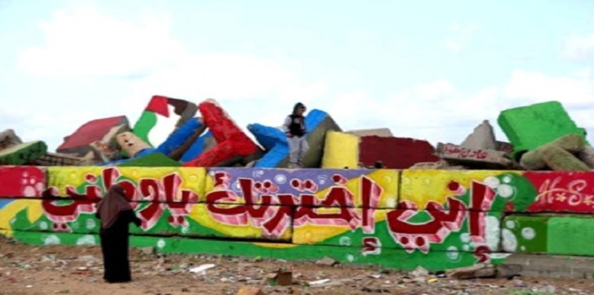 الفن التشكيلي في غزة وسيلة فعالة  لتصوير الواقع