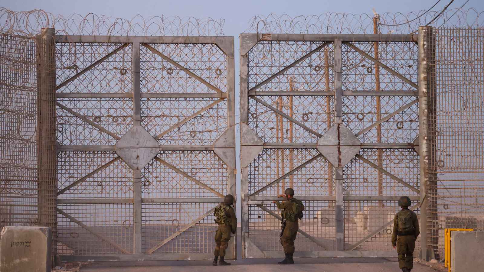 مسؤول إسرائيلي: حماس تهدد بـ "حرب سجون"