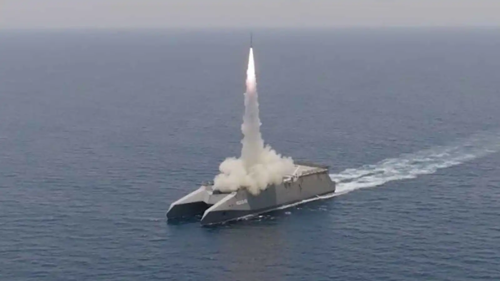 الحرس الثوري: قواتنا البحرية قادرة على إغلاق مضيق هرمز "بأسرع وقت"