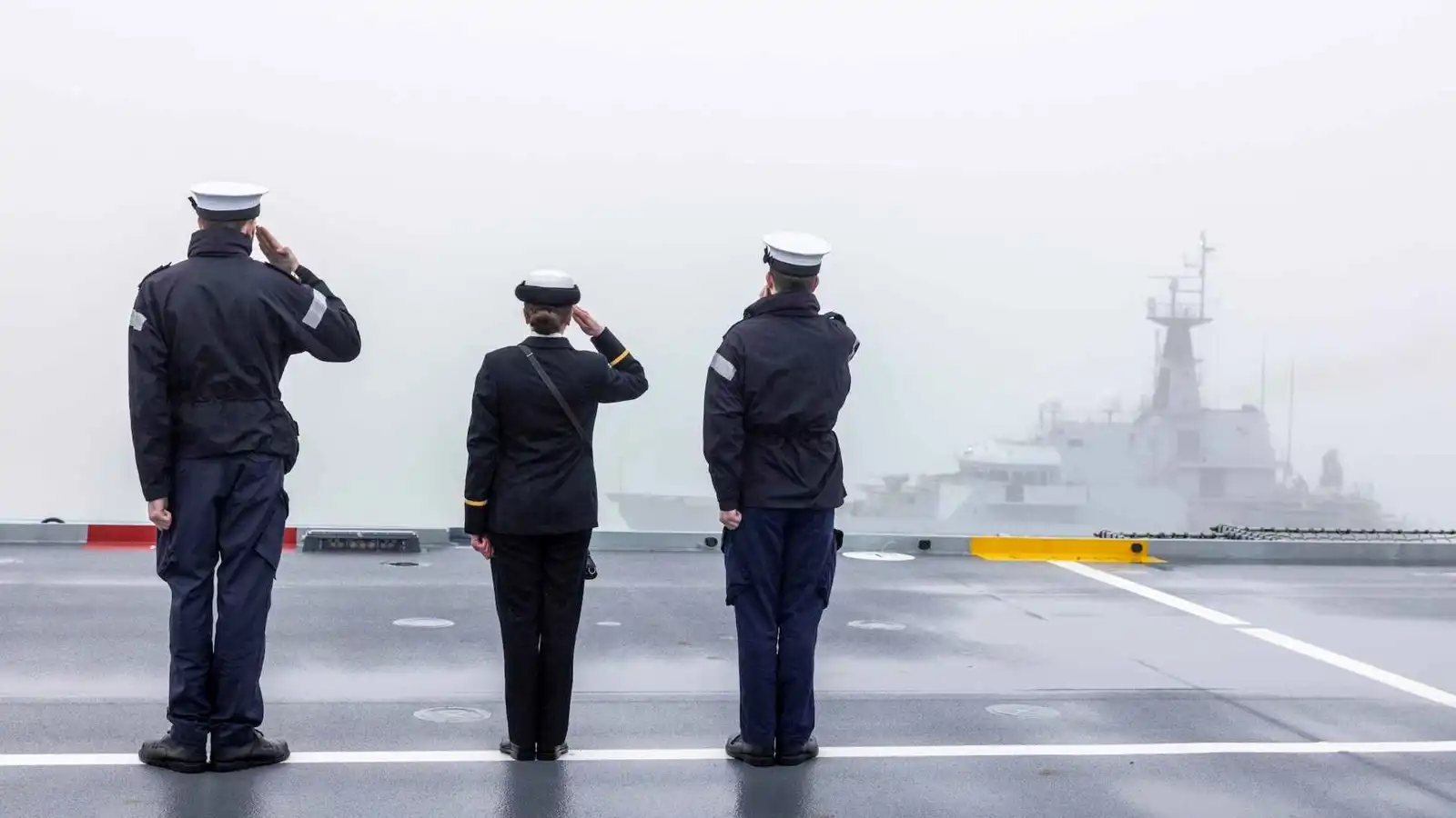 تغيير "تاريخي".. ترامب يسلم قيادة 3 قواعد للناتو إلى دول أوروبية