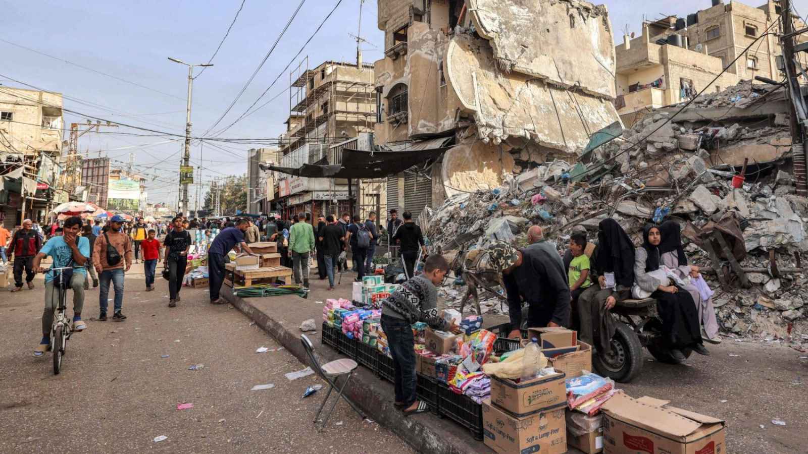 ⁠إسرائيل تعمّق معاناة الغزيين عبر التشديد على دخول السلع الأساسية