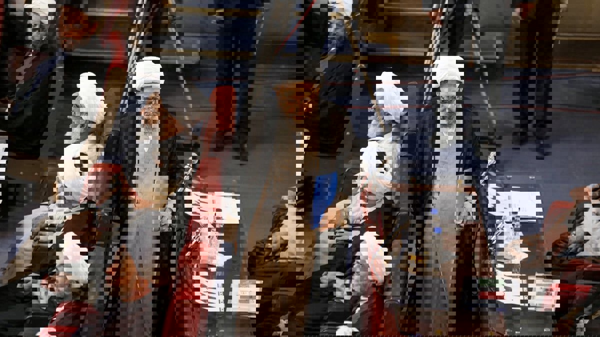 إيران.. لاريجاني يخسر مقعده في مجلس خبراء القيادة