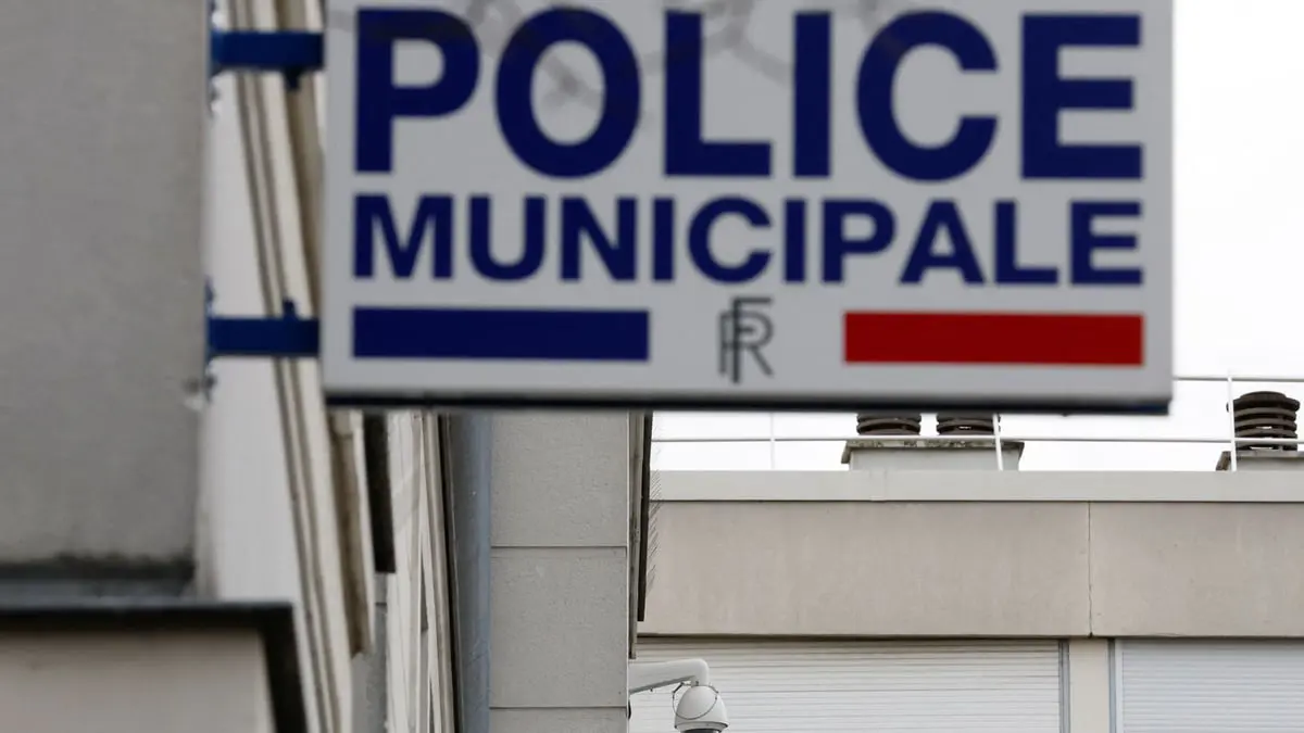 "لوموند": ملف "الشرطة الفرنسية والعنصرية" يُحتفظ به في الأدراج منذ عامين