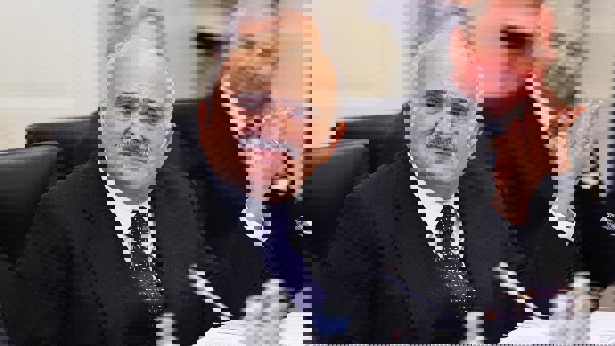 بعد وساطته الناجحة التي أنهت أزمة الأمير حمزة.. من هو الحسن بن طلال؟