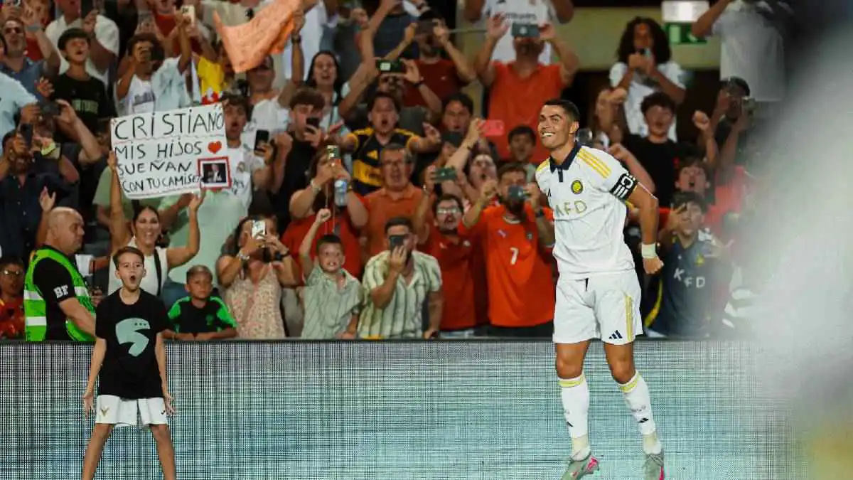 بالاسم.. جيسوس يطلب بديلا لكريستيانو رونالدو