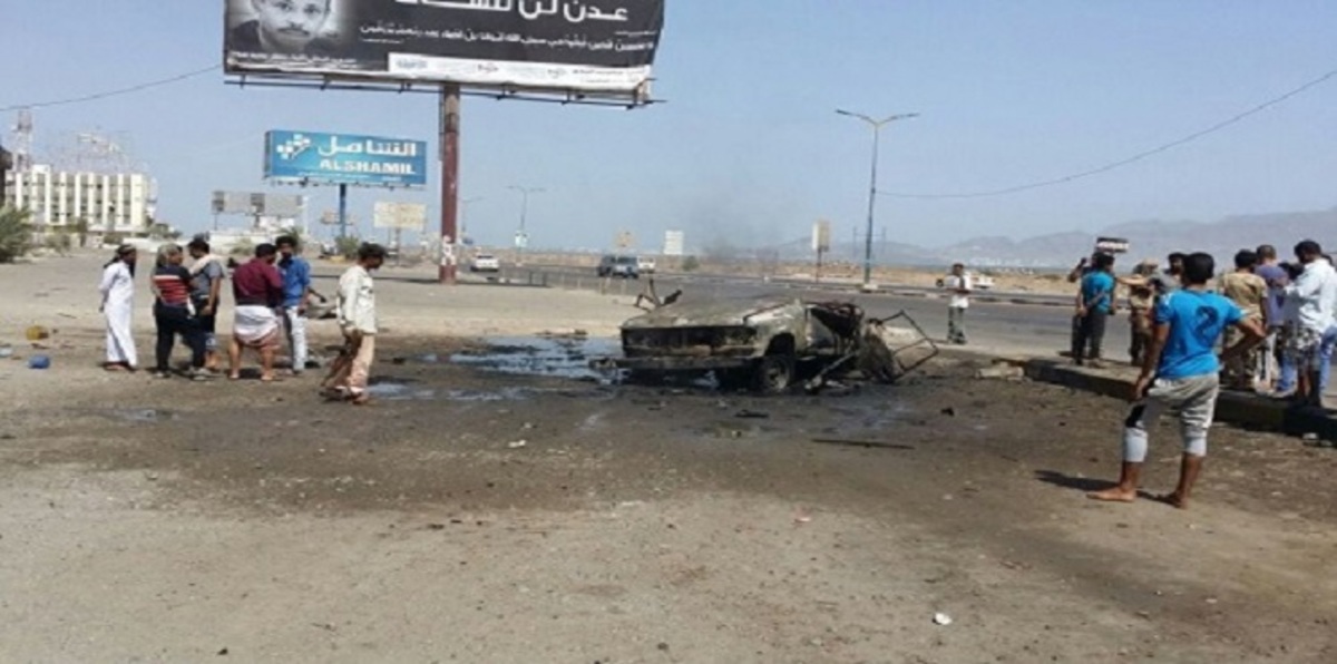 نجاة مسؤول أمني من محاولة اغتيال وانفجار سيارة في عدن‎