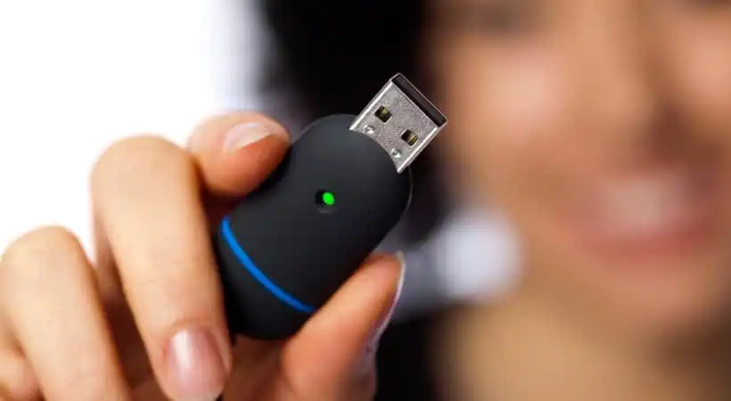 فلاشة USB