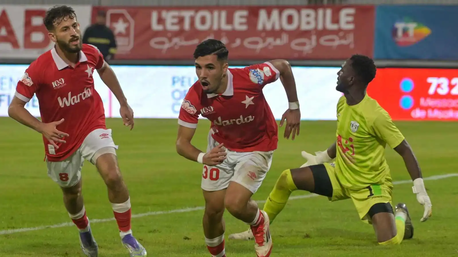 النجم الساحلي يتخذ قرارات صادمة بعد أحداث العنف في مباراة كأس الكونفدرالية