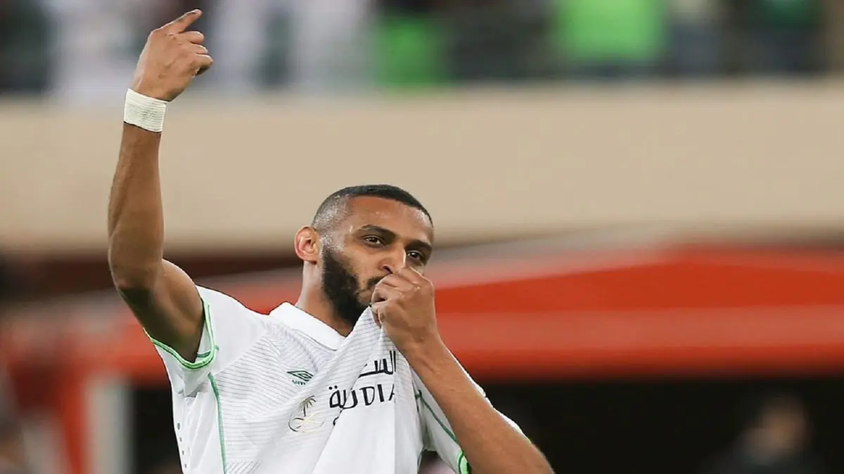 مهند عسيري يعلق على تسببه في منع الأهلي من الحصول على شهادة الكفاءة المالية