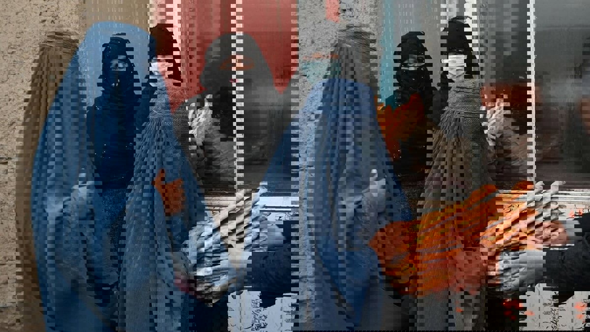 واشنطن بوست: الغرب يواجه معضلة أمام الكارثة الإنسانية الوشيكة في أفغانستان