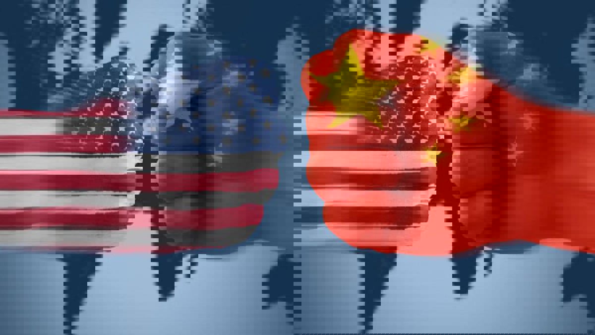 توترات التجارة بين واشنطن وبكين تهبط بعقود النفط الآجلة‎