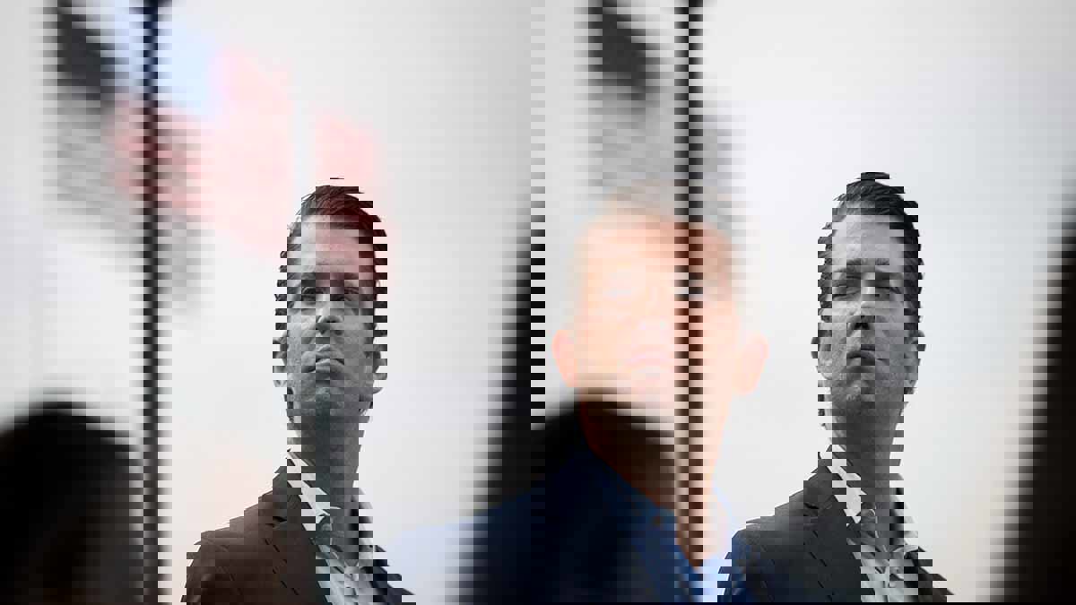 ابن ترامب البكر يشبّه جدار المكسيك المرتقب بسور حديقة حيوانات