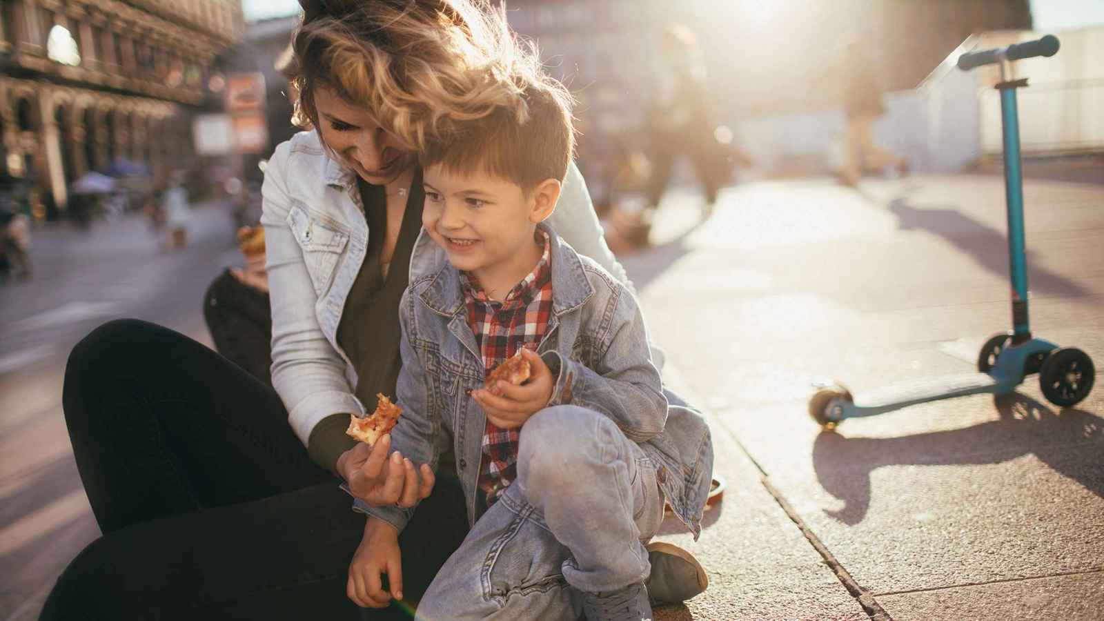 الذكاء العاطفي في تربية الأبناء.. اكتشف "مفتاح النجاح"