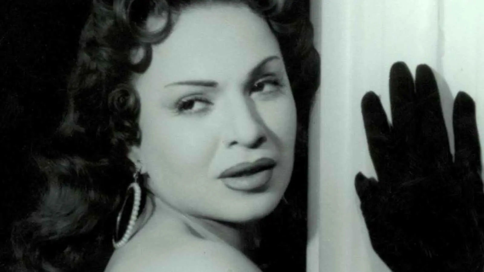 بيوم ميلادها.. مذكرات هند رستم تكشف "المفاجآت"