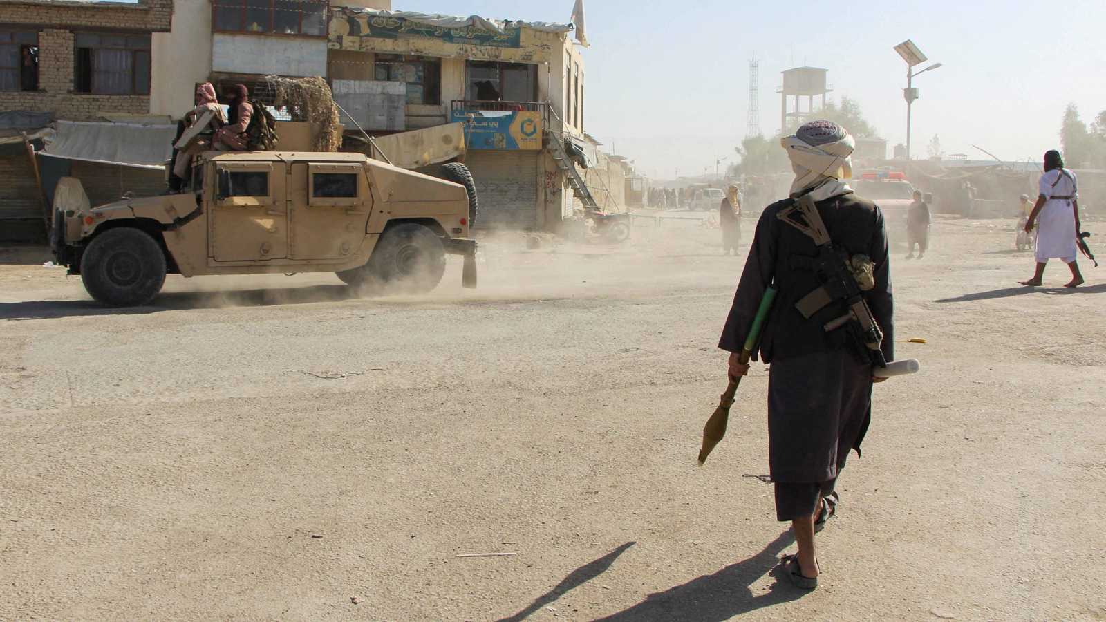 باكستان تعلن عن محادثات مع "طالبان" الأفغانية في قطر