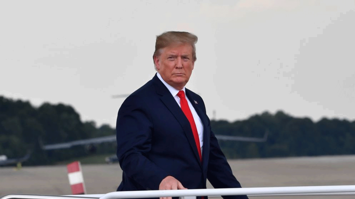 ترامب يقترح تشديد القيود على الأسلحة بعد هجومي تكساس وأوهايو