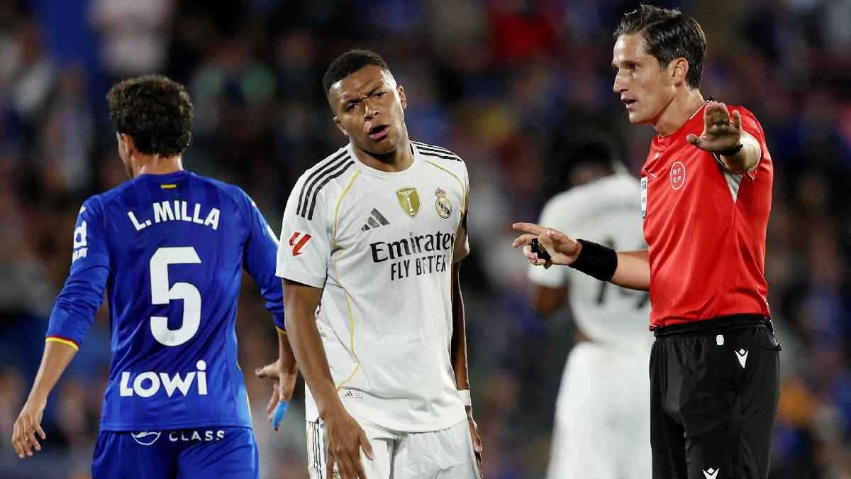 بعد حالتي الطرد.. تقييم "أرشيفو فار" لحكم مباراة ريال مدريد وخيتافي