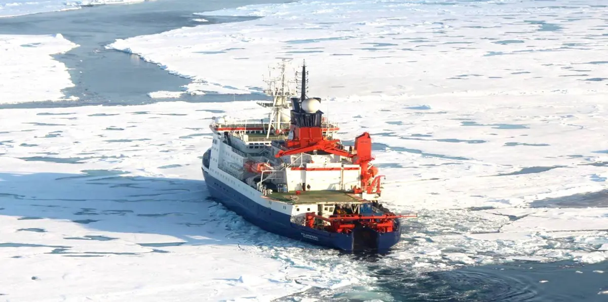 مع ذوبان الجليد.. الصراع على القطب الشمالي يشتعل