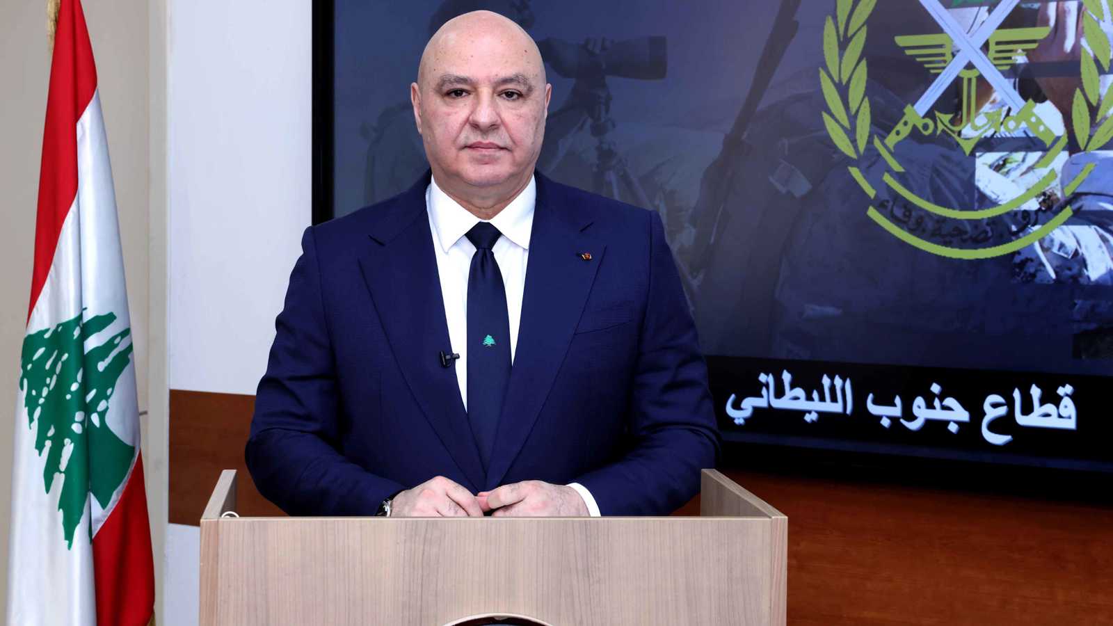 تشمل سلاح "حزب الله".. عون يكشف عن خطة أمنية لإنهاء التوتر مع إسرائيل