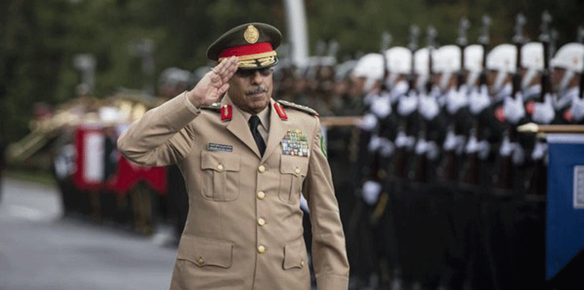 رئيس هيئة الأركان السعودي يزور الجزائر