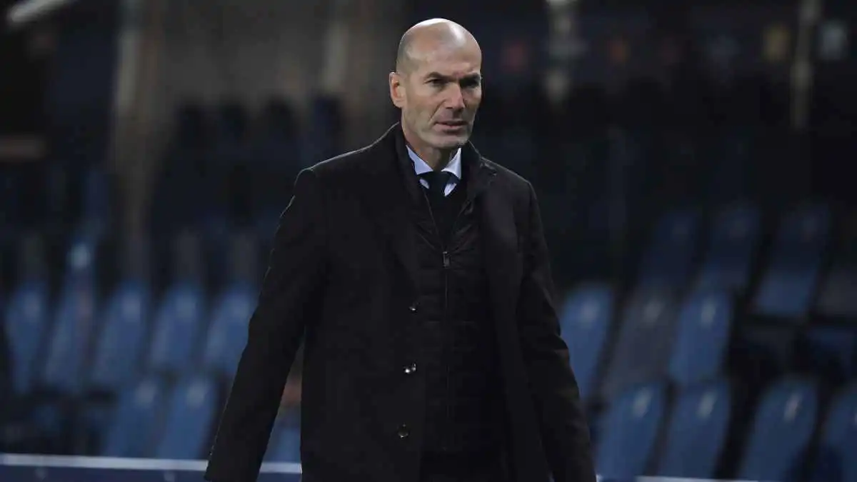 الحلم المنتظر.. أول تحرك للتعاقد مع زين الدين زيدان