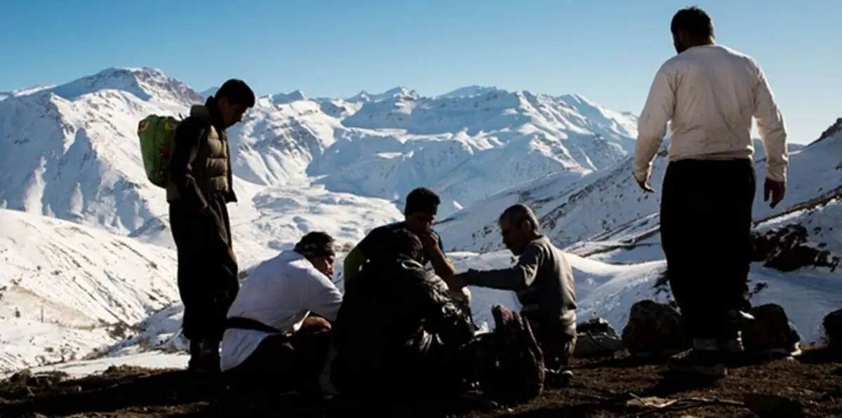 أكراد إيران يخوضون رحلة محفوفة بالمخاطر  لتهريب الكحول