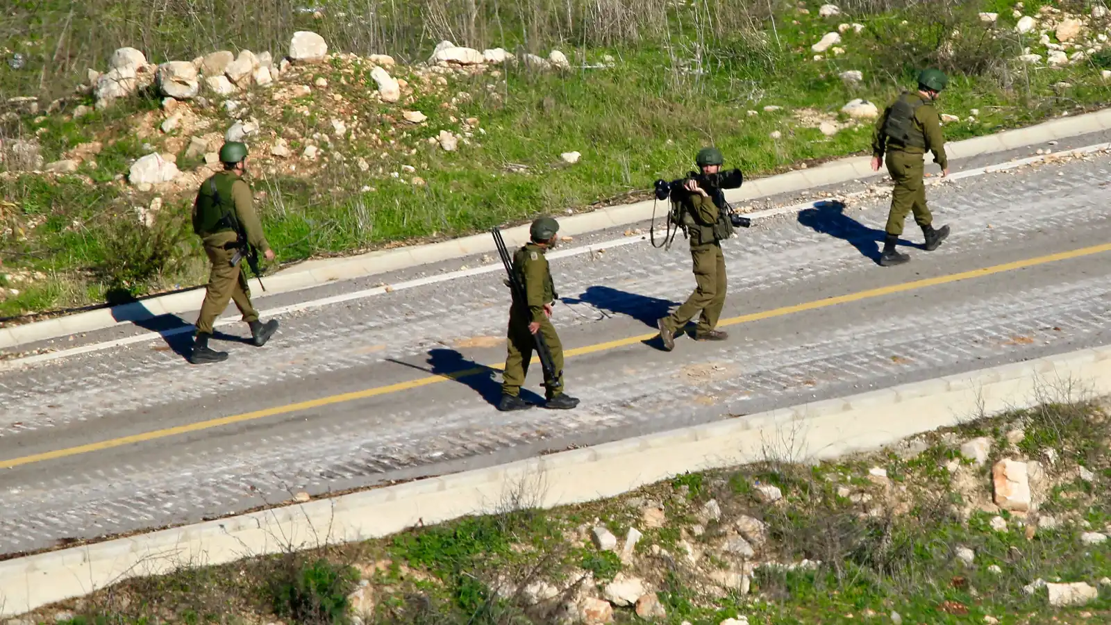 الجيش الإسرائيلي: مقتل 4 من عناصر حزب الله في جنوب لبنان