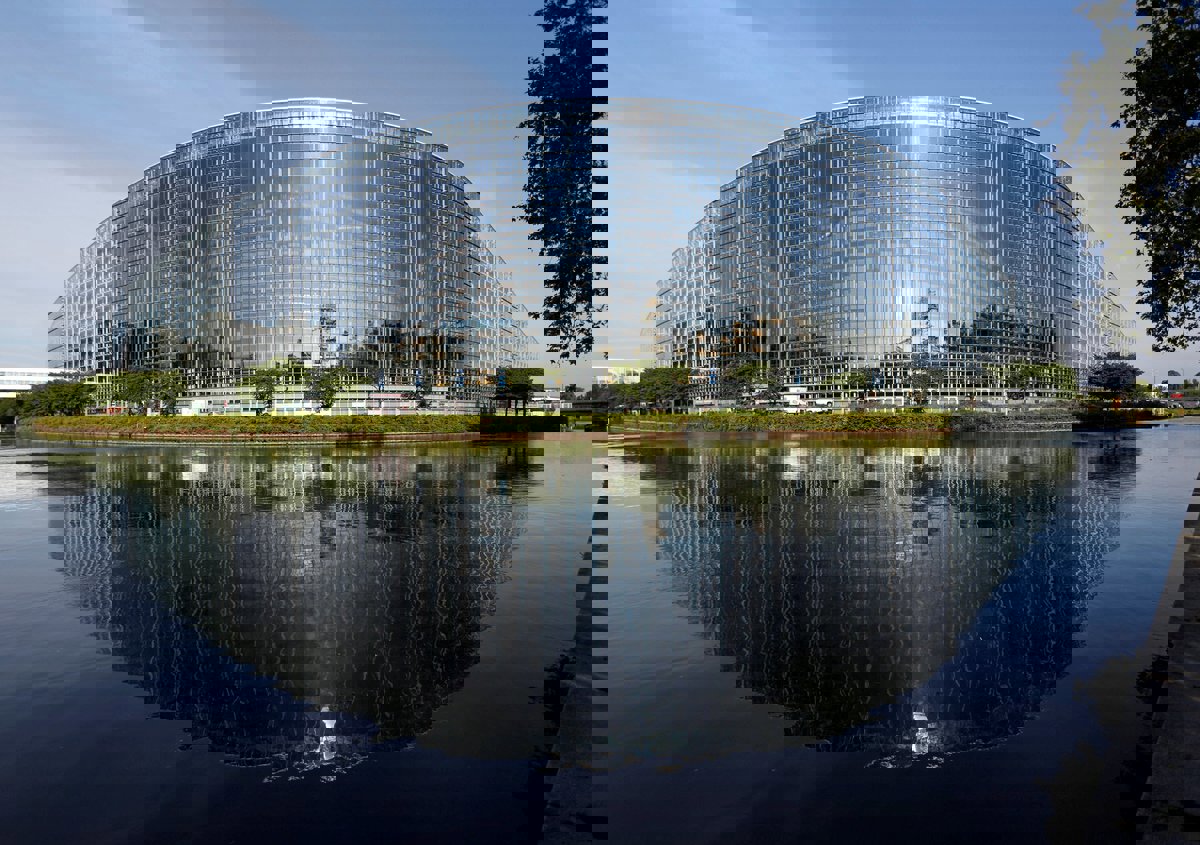 استطلاع: الفرنسيون يرسمون مستقبلا قاتما للاتحاد الأوروبي