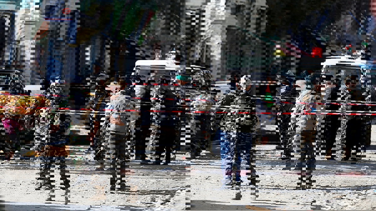 قتلى وجرحى بتفجير انتحاري خلال جنازة في شرق أفغانستان