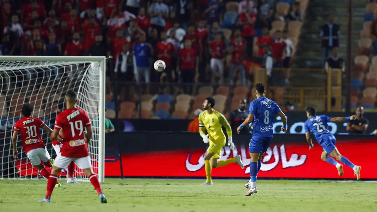 "أبوظبي الرياضية" تنفي حصولها على حقوق بث مباريات الأهلي بالدوري المصري