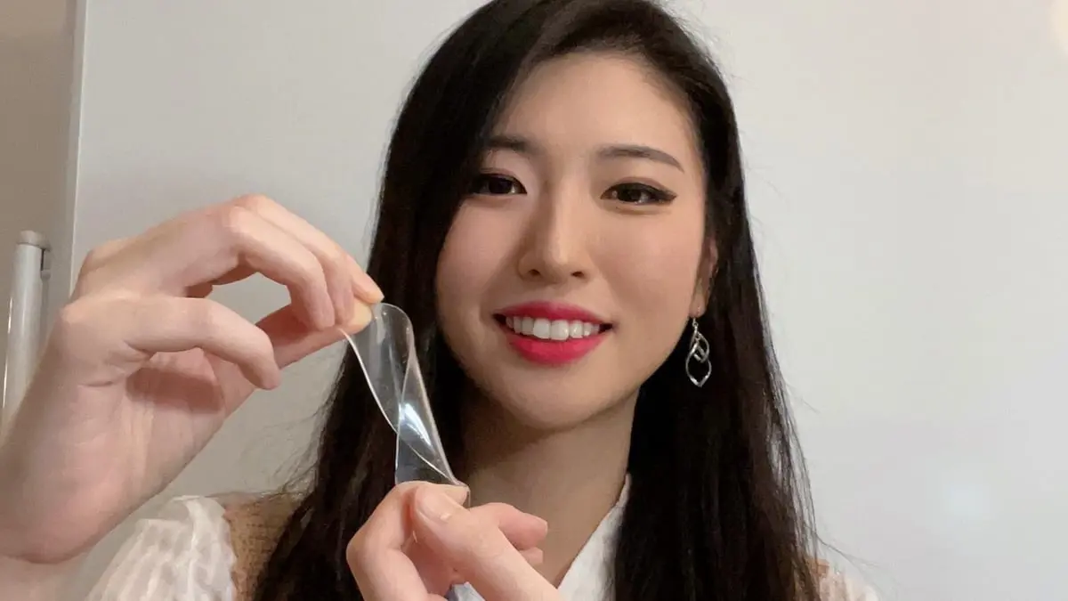 تقنية جديدة تعزز متانة "ملصقات الهيدروجيل" عشرات المرات