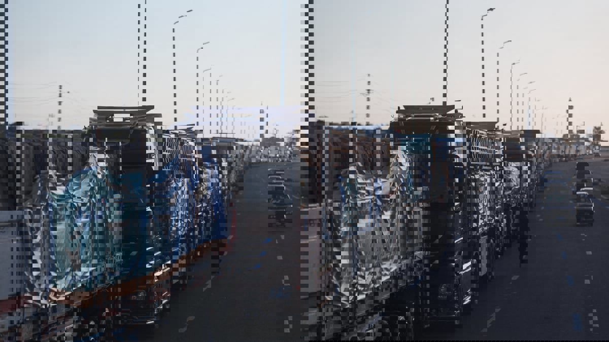 مسؤول في معبر رفح: المساعدات التي تدخل غزة لا تلبي أدنى الاحتياجات