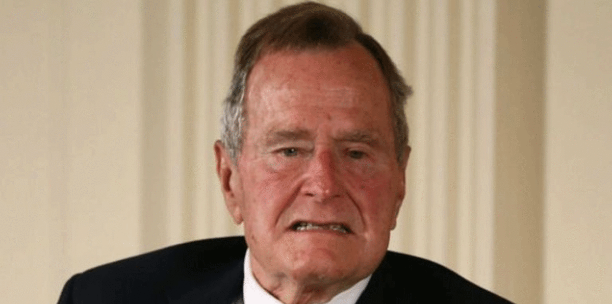 متحدث: خروج جورج بوش الأب من المستشفى